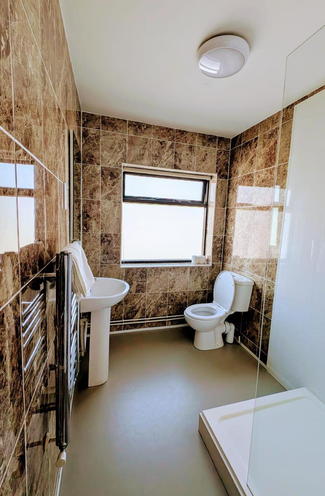 Oyo Aparthotel Hathern Dış mekan fotoğraf
